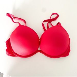 VICTORIA SECRET “WEAR EVERYWHERE” PUSH UP BRA